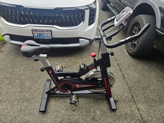 Indoor Cycling Spin Bike with Monitor