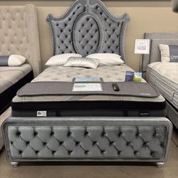 Beautiful Queen Bed Frame 