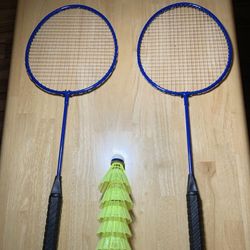 Pair of Badminton Racquets w/Shuttlecocks