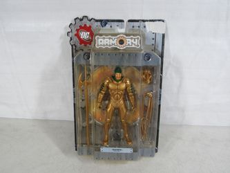 DC Direct Armory Aquaman Poseable Action Figure-NEW