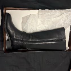 NEW COACH BOOTS 