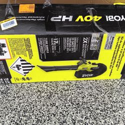 LEAF VACUUM/BLOWER RYOBI 40V BATTERY AND CHARGER INCLUDED 