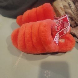 Ugg Fluff Yeah Slides