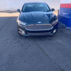 2015 Ford FUSION In need Of Some TLC 