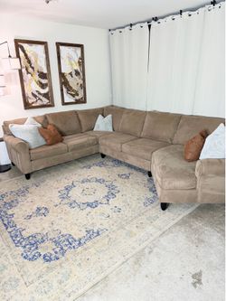 Haverty beige sectional w cuddler |Like New|🛻Delivery Available