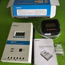 40 amp solar MPPT charge controller  with MT50 remote meter 