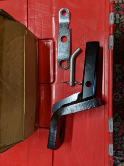 Brand new 1 1/4 inch hitch tow ball mount adapter