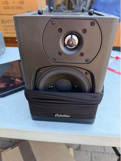 Definitive technology bookshelf speakers