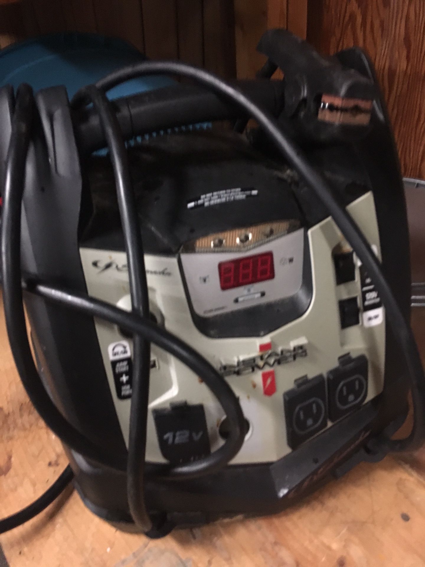 Battery jumper w/ air compressor