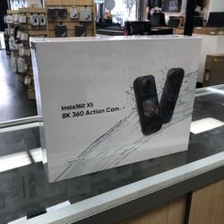 Insta360 X5 Essential Bundle