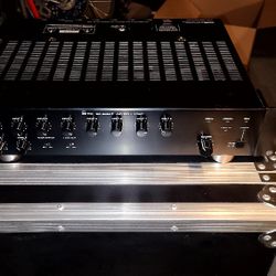 TOA 900 Series II Amplifier 