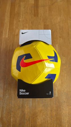 New Nike pitch training soccer ball match yellow full size 5