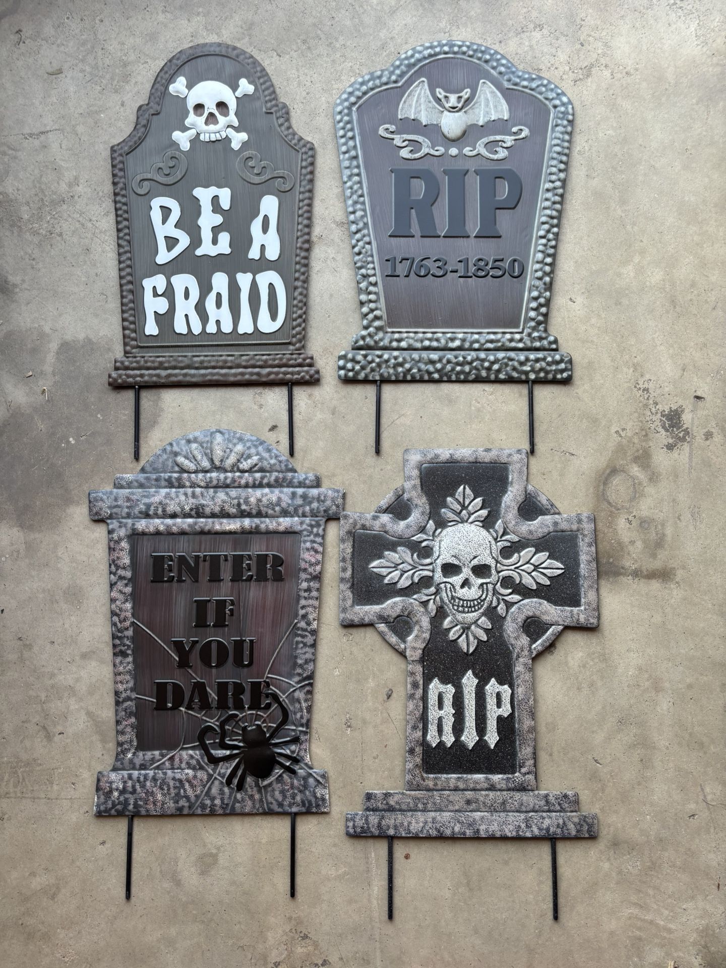 24 inch Metal Tombstone Halloween Yard Stakes $5 each