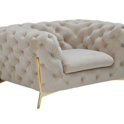 Velvet Tufted Accent Chair - New!