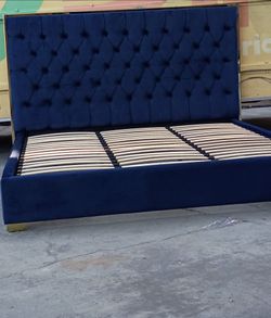 Natasha Velvet Platform Bedframe standar king 80x76