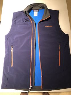 Patagonia soft shell vest. Men’s small