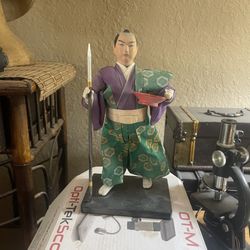 Vintage samurai Warrior Figurine