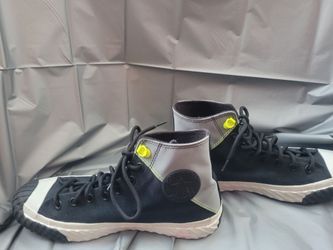 Mens size 8.5 Converse Chuck 70 Bosey GTX High