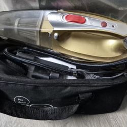 12V Multifunctional Four In One Car Vacuum Cleaner Tire Inflation Pump