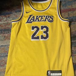 lebron james lakers yellow jersey 