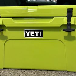 YETI Tundra 45 Cooler 