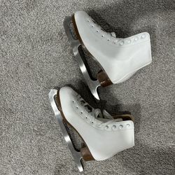 Skates