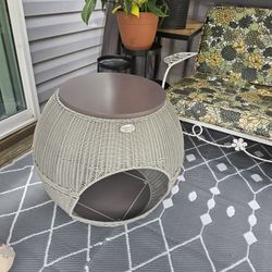 Igloo Dog Bed Deluxe