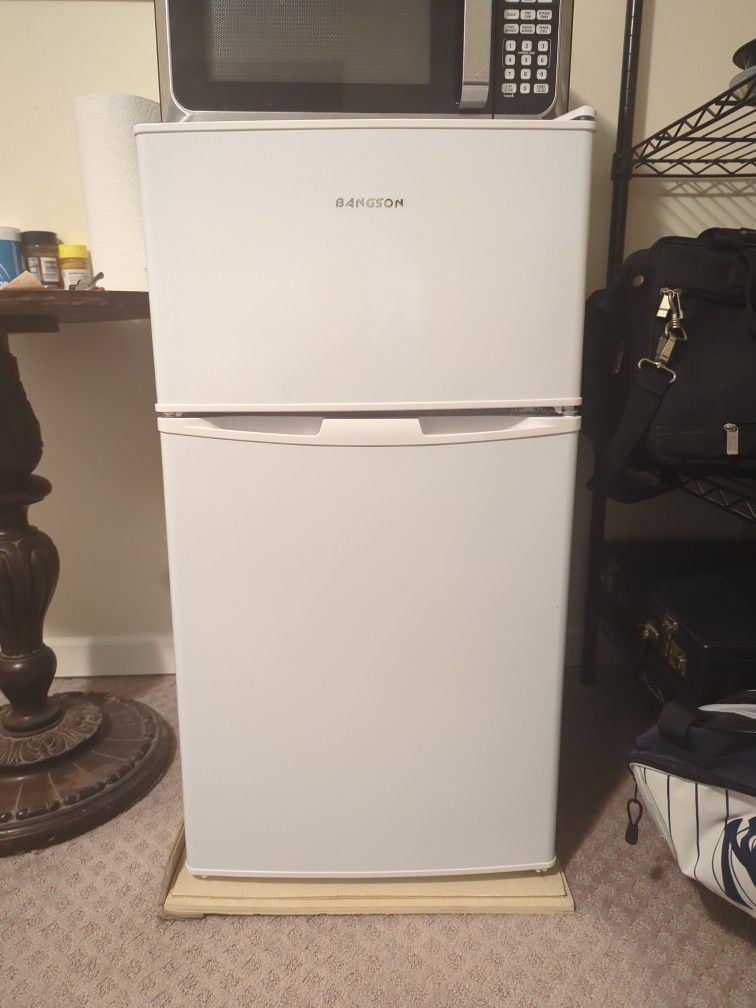 Refrigerator With Freezer, Bangson, 