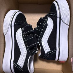 Vans (2c)