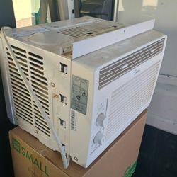 AC Window Unit