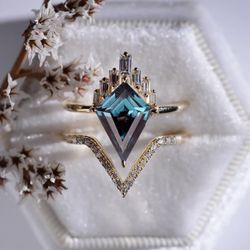 Alexandrite Diamond Gold Ring Set