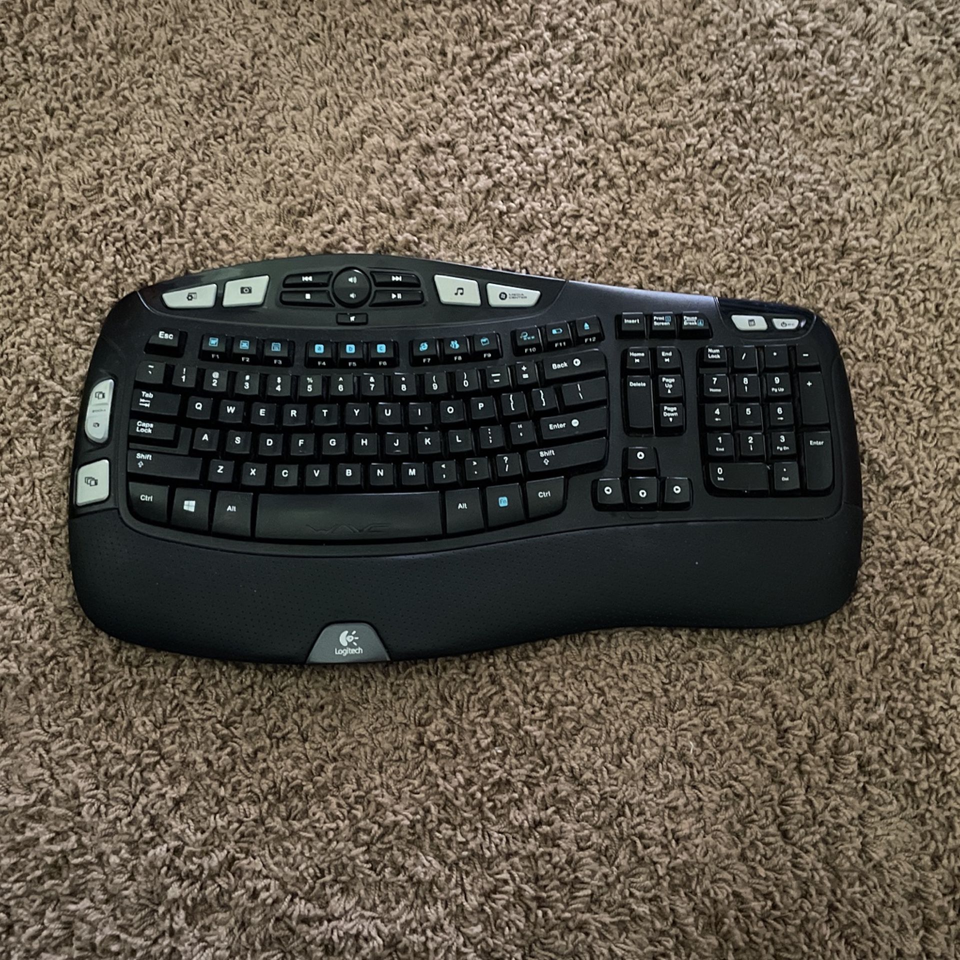 2 Keyboards 1 Mouse