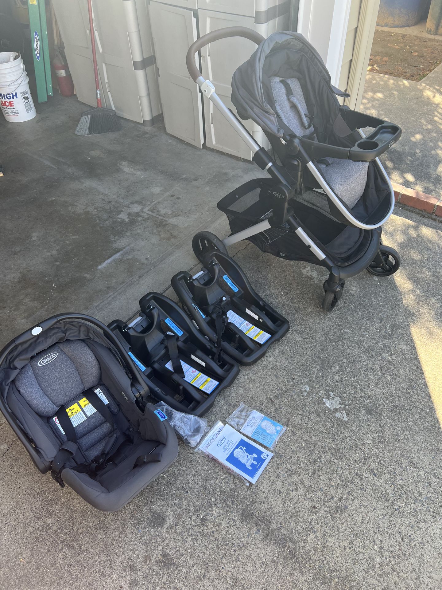 Graco Modes Nest: Stroller and Car Seat w/ 2 bases