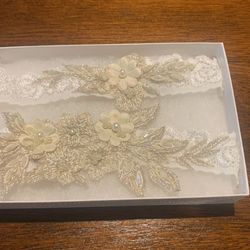 Champagne Floral Lace Bridal Wedding Garter Set