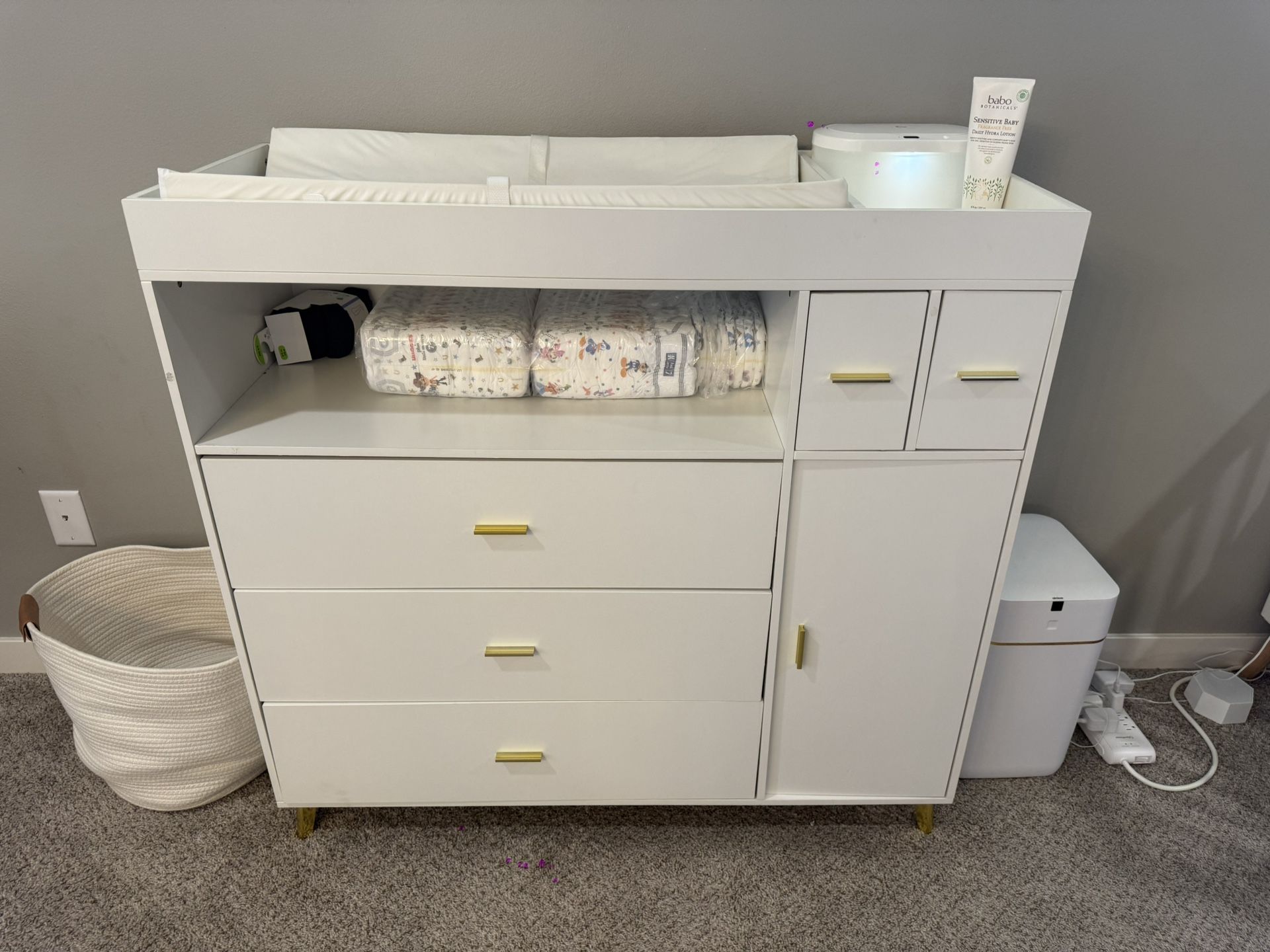 Changing Table Dresser Combo 