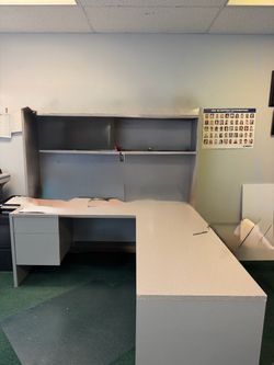 L-Shaped Office Desk with Hutch and Drawers