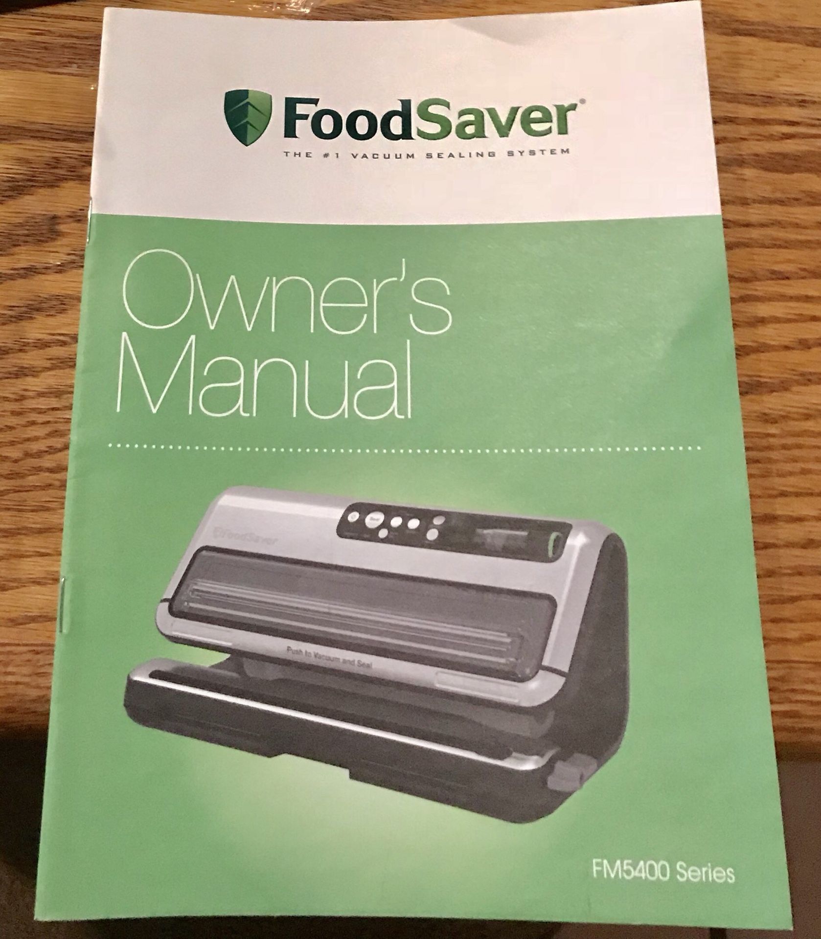 FoodSaver FM5460 2-in-1 Food Preservation System Vacuum Sealer 