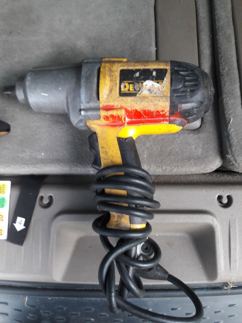 DeWalt DW290 - 1/2" Corded Electric - 120V Impact Wrench - GOOD CONDITION