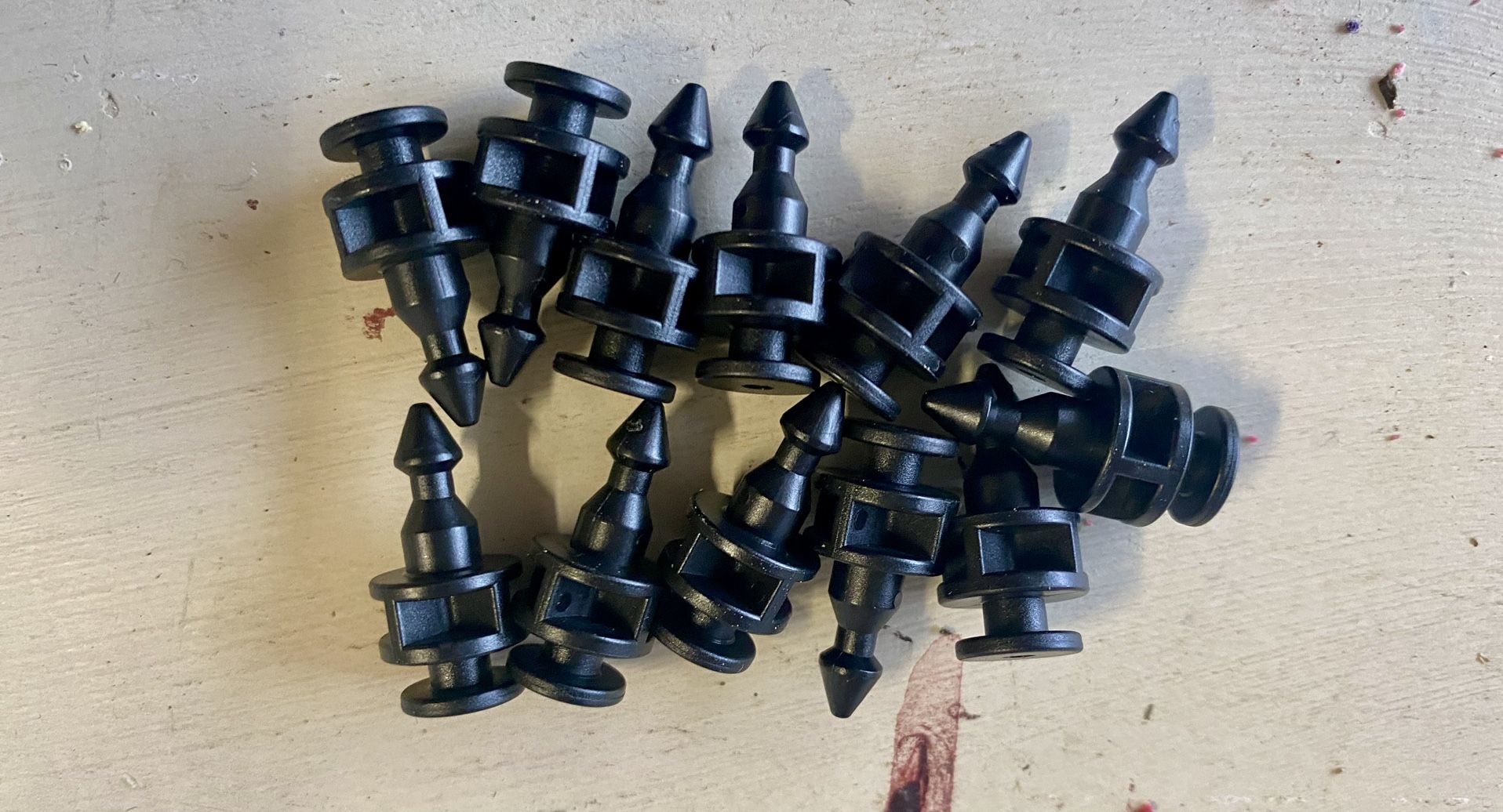 Sprinter Van Rear Tail Lights Mounting Clips