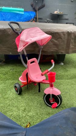 Radio Flyer child tricycle