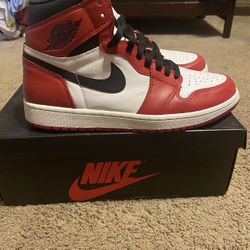 Jordan Retro 1 “Chicago” 2015 Size 9.5 Men 