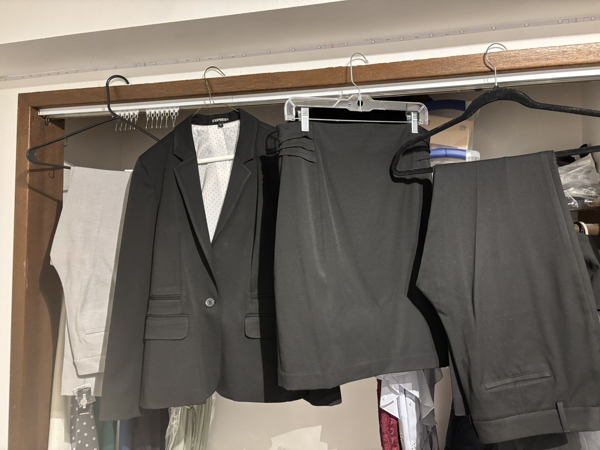 Women’s Size 12 Business Clothes