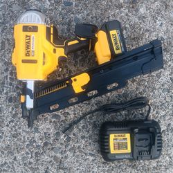 DeWalt DCN21PLM1 21deg 20volt Framing Stud Nailer Almost New With 3.0bat & 6amp Charg. Many Other Tools. For Pick Up Fremont Sea. No Low Ball/Trades 