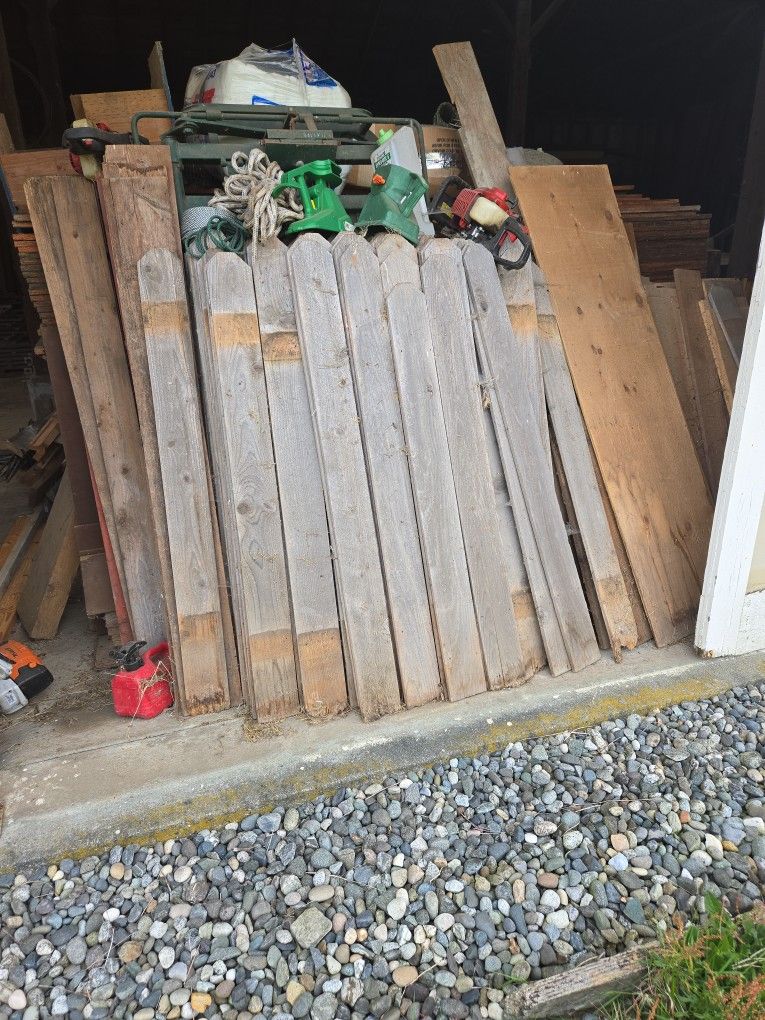Used Fence Boards