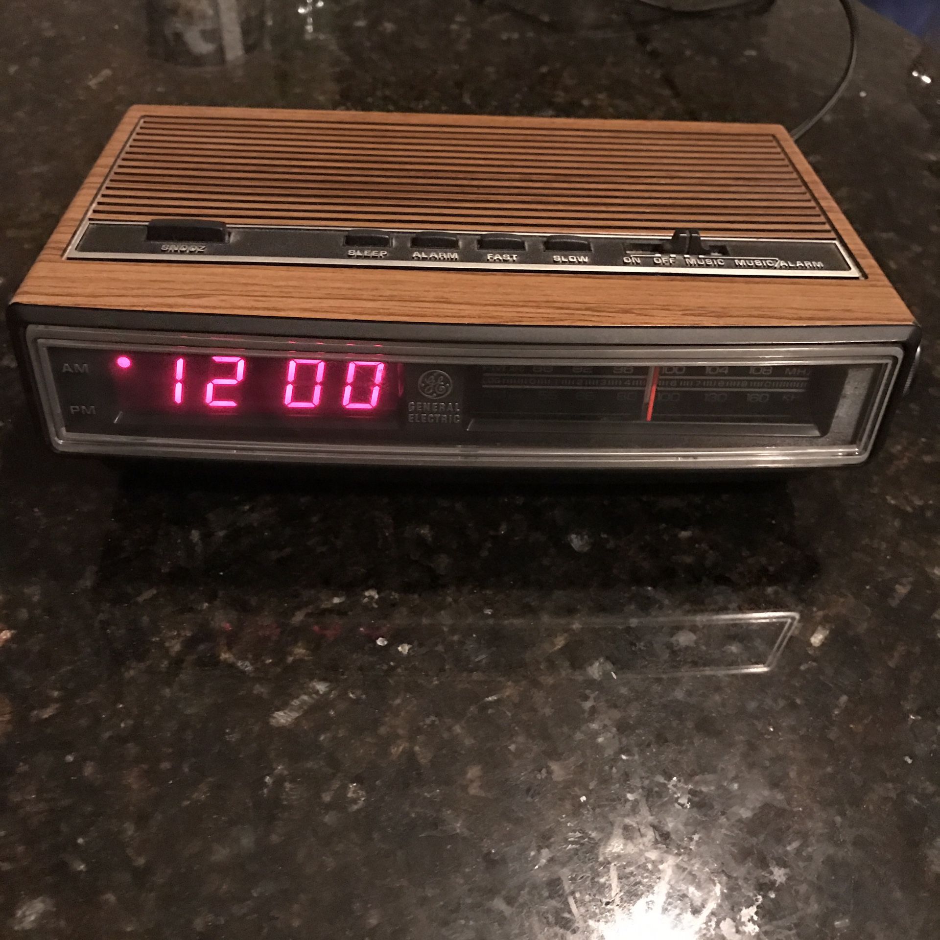 Vintage General Electric Clock