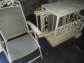 Picnic Table And 4 Chairs