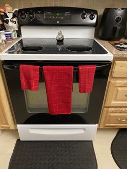 G E Stove Great Condition