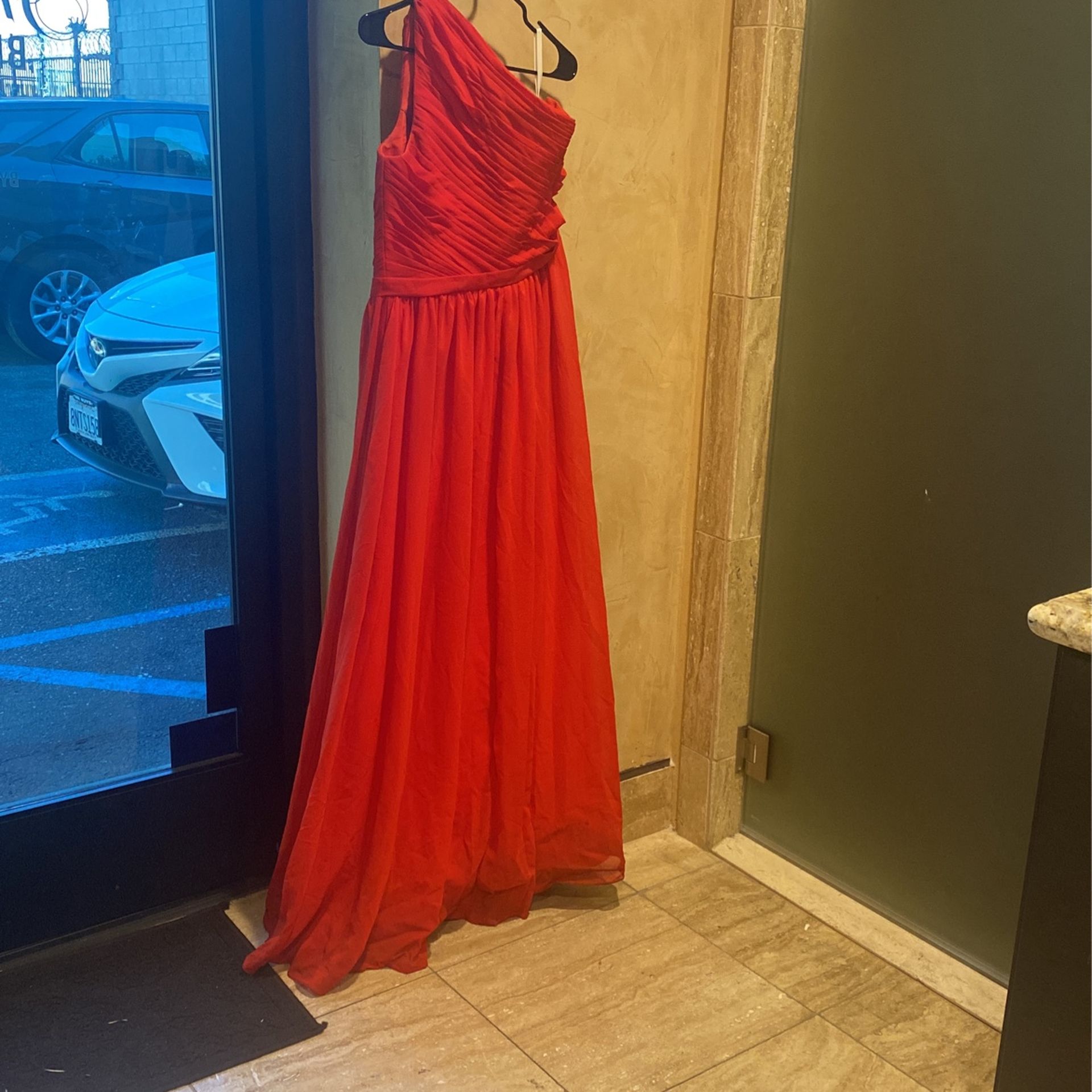 3 Bridesmaids Dresses Size 14, 12 And 10 is available for purchase on au  PAY Market - Imported Goods Online Store Co.Ltd. | au PAY Market - Online  Shopping Site