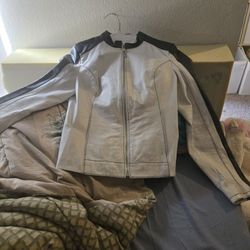 Women Leather Jacket  Small Size 