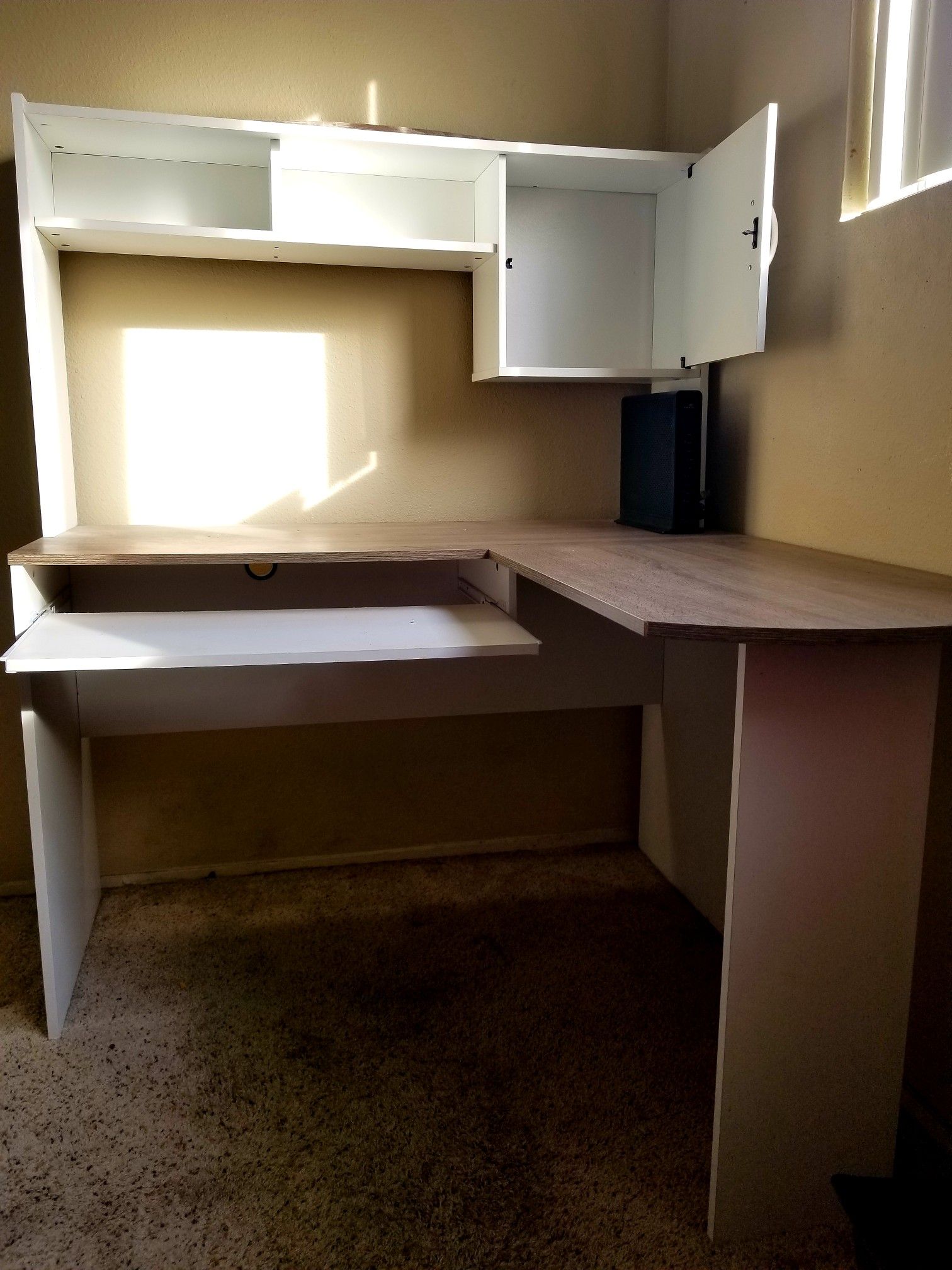 Corner Desk